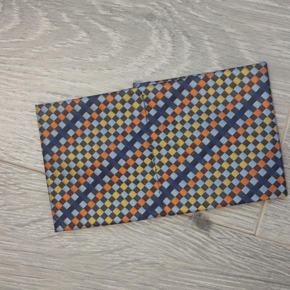 Kids Tie With Hankie & Sock - Picture 3 of 4